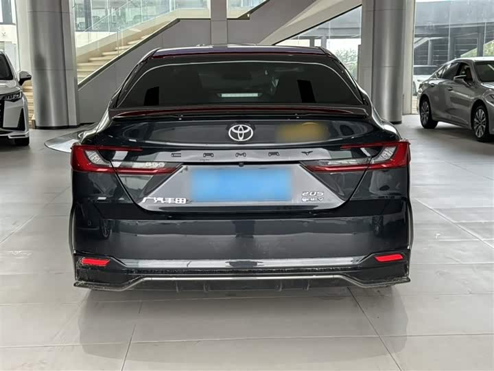 Toyota Camry 2026 2026款 双擎 2.0HXS 运动Plus版