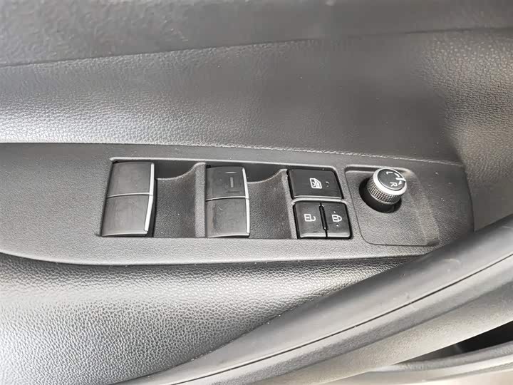 Фото 9 - Toyota Levin