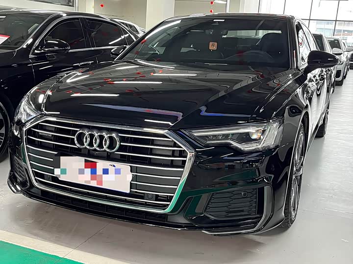 Фото 1 - Audi A6L
