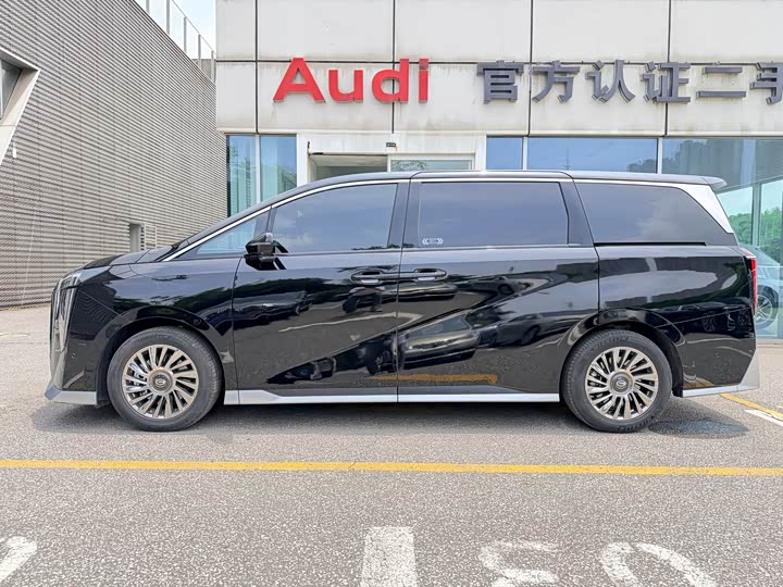 GAC Trumpchi M8 2024 2024款 宗师系列 400T 先锋版