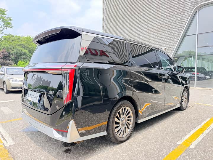 GAC Trumpchi M8 2024 2024款 宗师系列 400T 先锋版