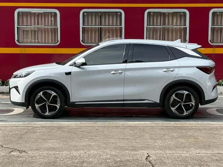 Zdjęcie 3 - BYD Yuan Plus