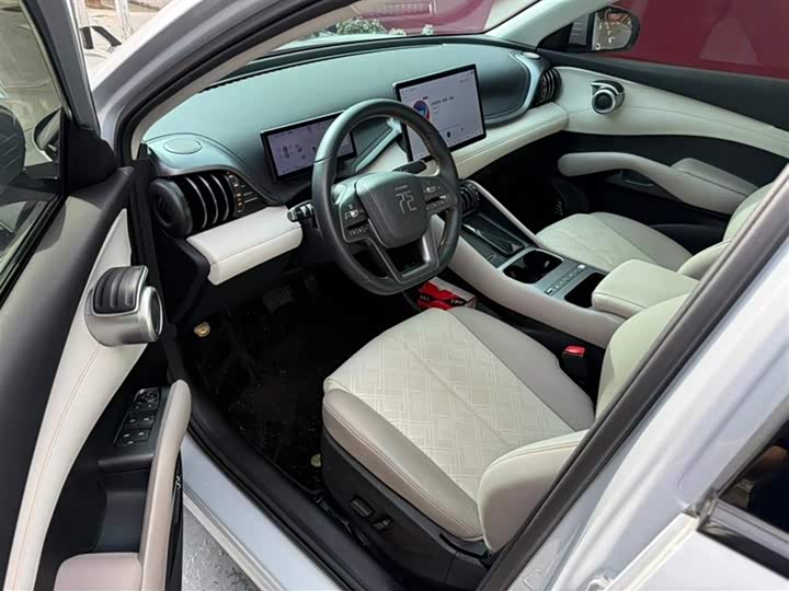 Zdjęcie 4 - BYD Yuan Plus