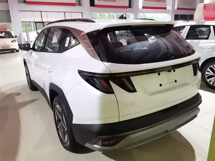 2025 Hyundai Tucson L