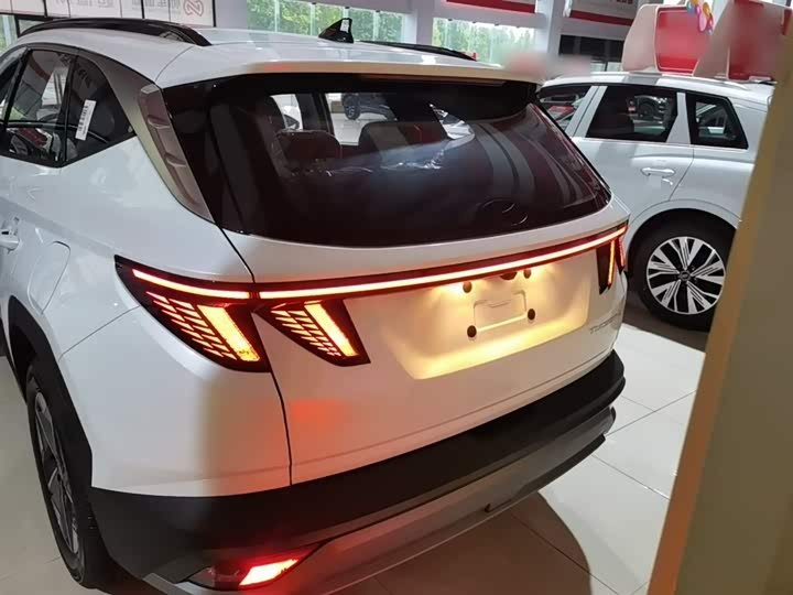 Hyundai Tucson L 2025 2025款 途胜L 1.5T 尊贵版