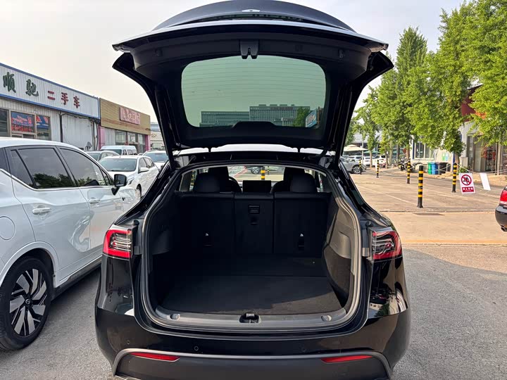 Tesla Model Y 2022 2022款 改款 后轮驱动版