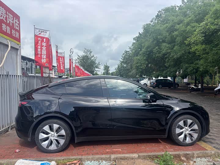 Tesla Model Y 2022 2022款 改款 后轮驱动版