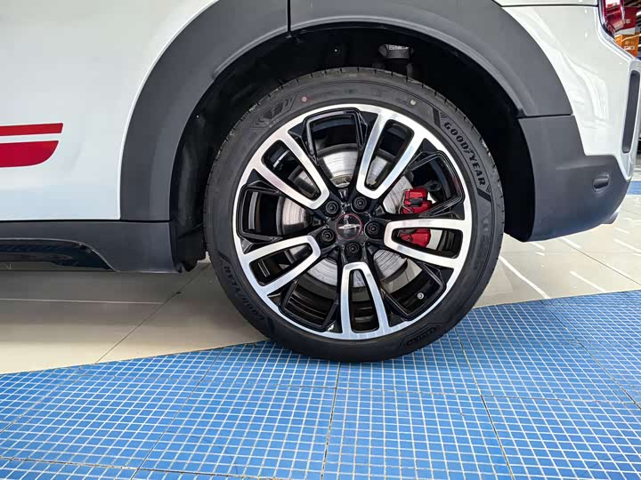 Фото 7 - Mini Countryman JCW