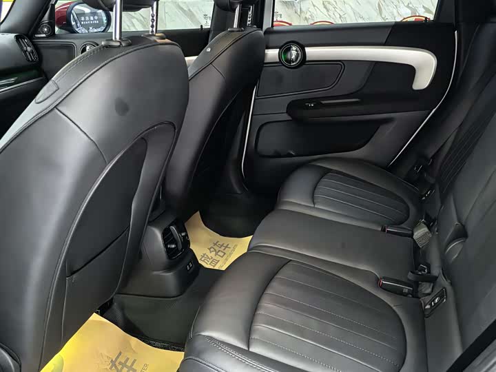 Фото 9 - Mini Countryman JCW