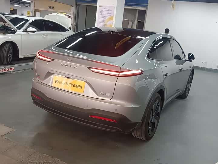 2025 Nio Onvo L60