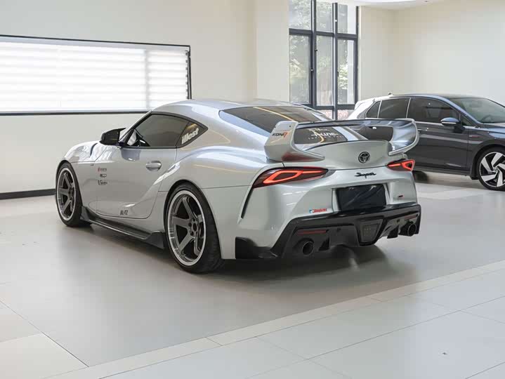Toyota Supra 2022 2022款 GR SUPRA 3.0T 标准型