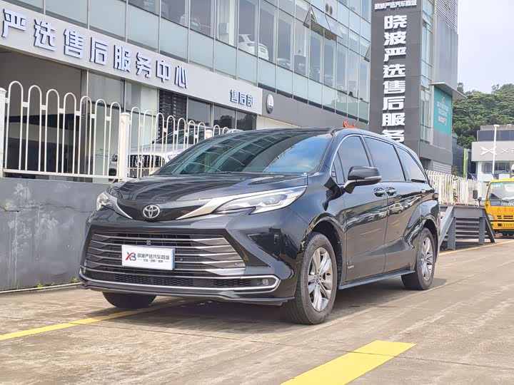 Toyota Sienna 2024 2024款 2.5L混动 四驱尊贵版