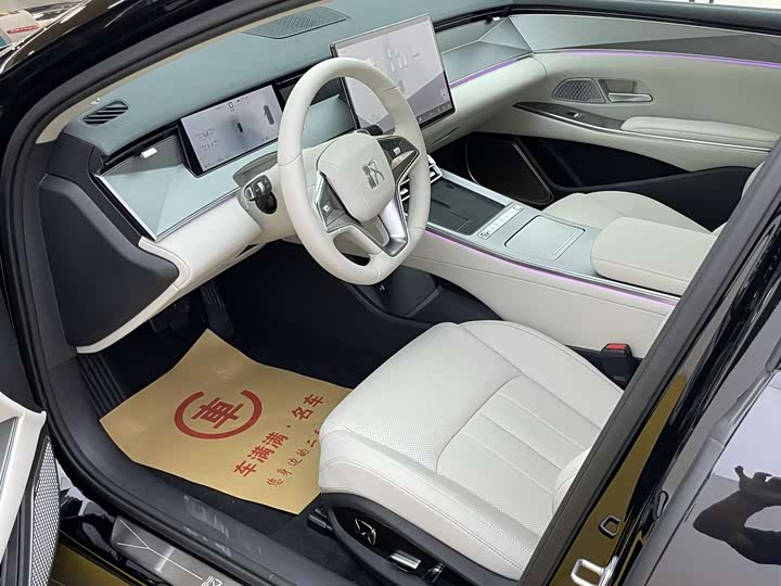 2025 BYD Han L