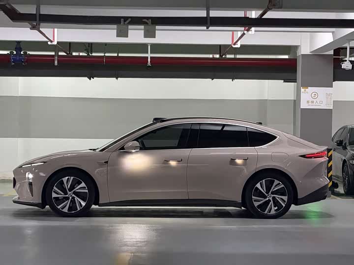 Фото 8 - Nio ET5