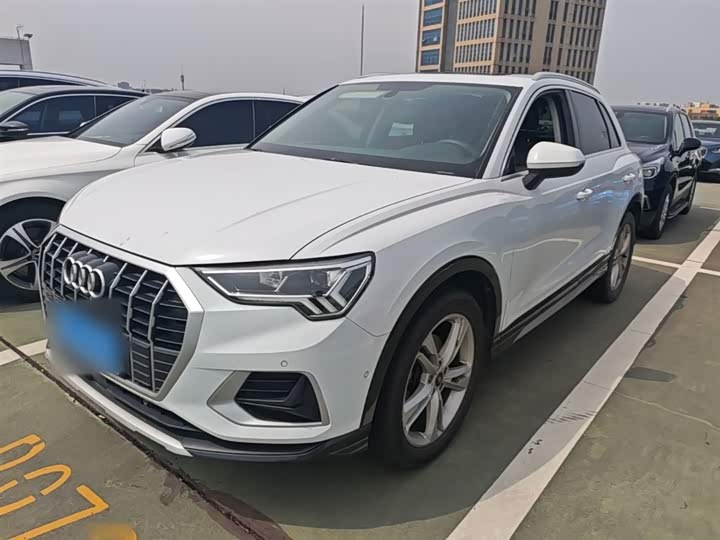 Фото 2 - Audi Q3