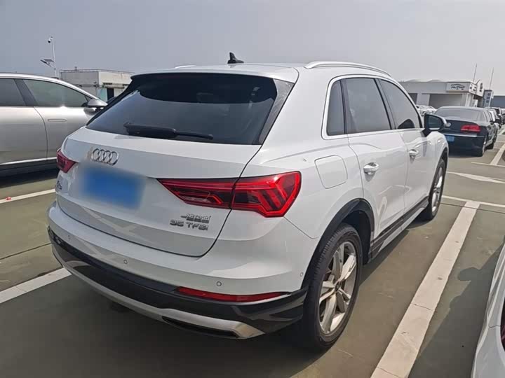 Фото 7 - Audi Q3