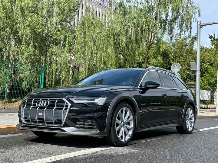 Фото 1 - Audi A6