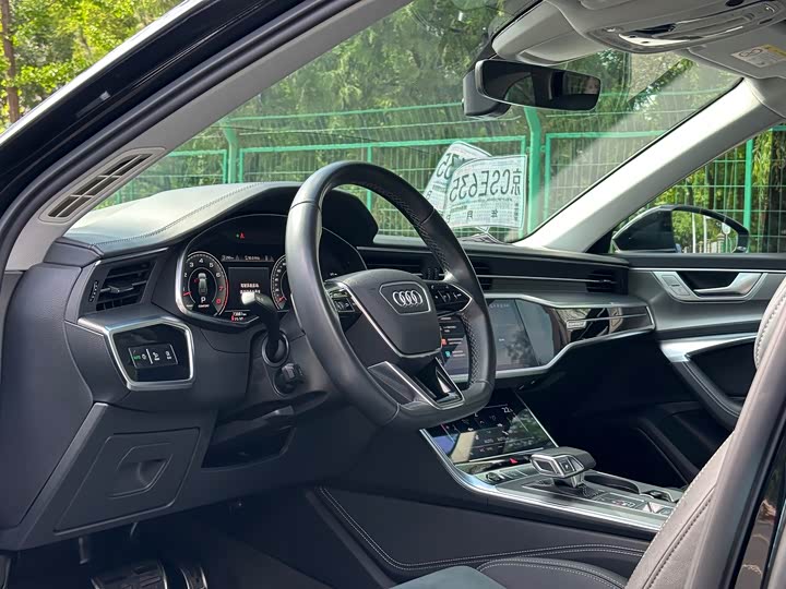 Фото 3 - Audi A6