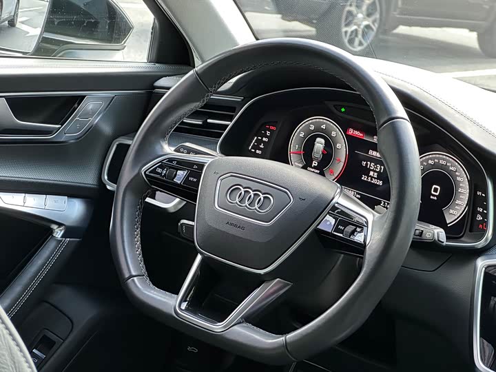 Фото 8 - Audi A6