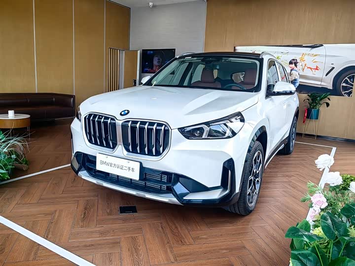 Фото 1 - BMW X1
