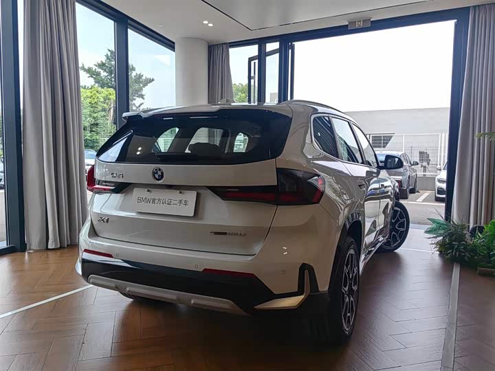 Фото 4 - BMW X1