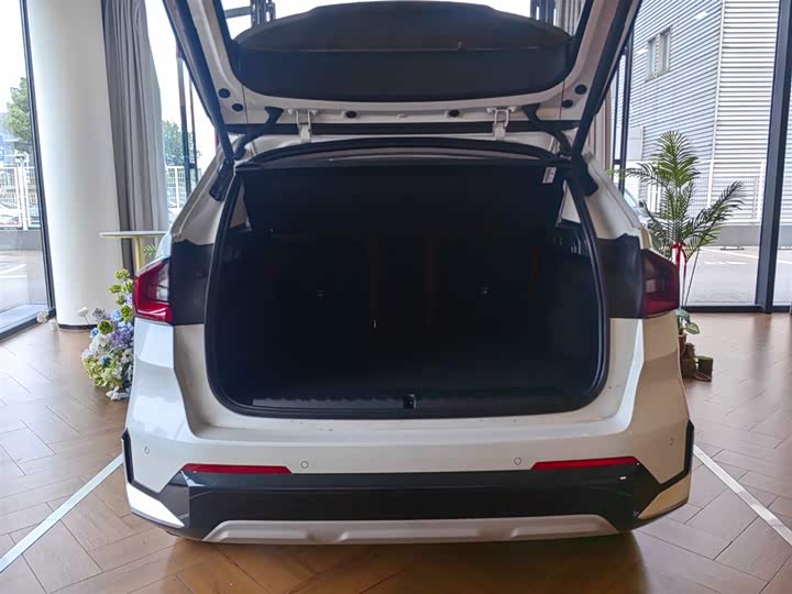 Фото 6 - BMW X1