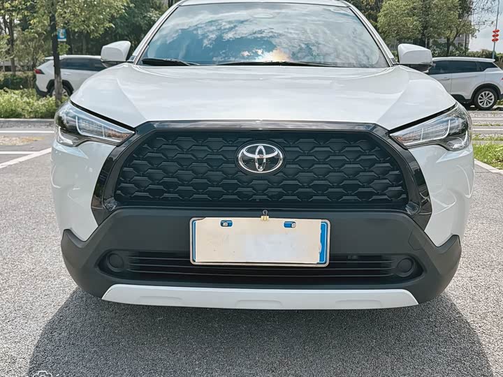 Фото 2 - Toyota Corolla Cross
