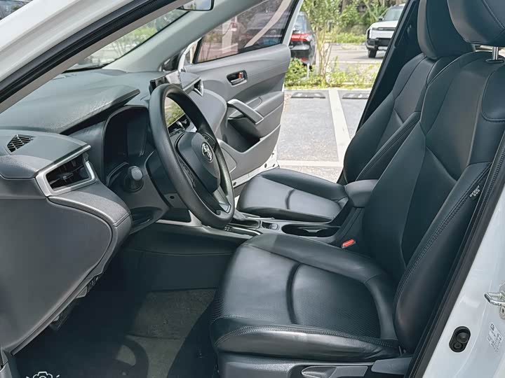 Фото 5 - Toyota Corolla Cross