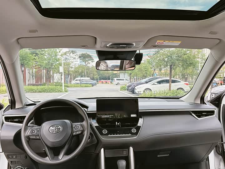Фото 6 - Toyota Corolla Cross