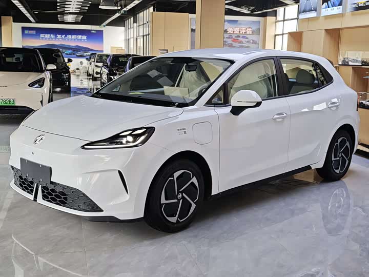 Фото 1 - MG Motor 4 EV