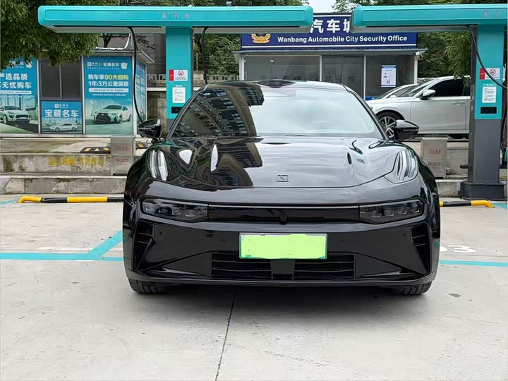 2026 Zeekr 001