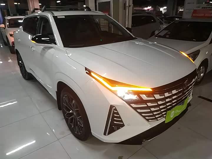 Changan UNI-Z 2025 2025款 1.5T 尊贵型
