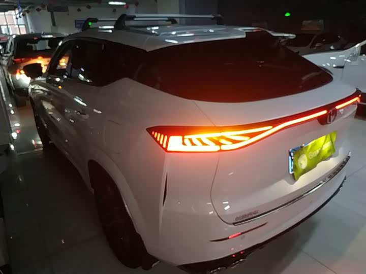 Changan UNI-Z 2025 2025款 1.5T 尊贵型