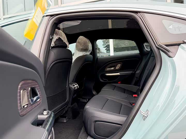 Photo 7 - Mercedes-Benz CLA-Class EV