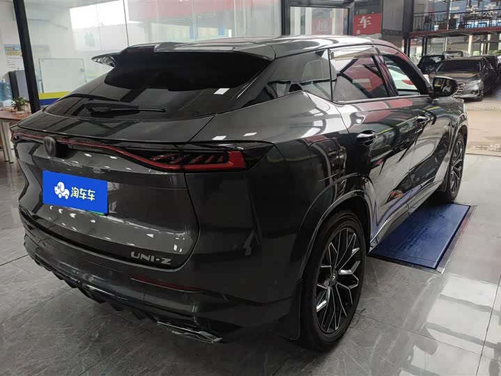 Changan UNI-Z Hybrid 2024 2024款 蓝鲸智电iDD 125km 卓越型