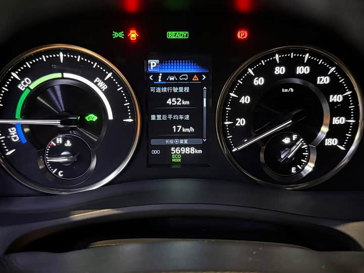 Фото 8 - Lexus LM
