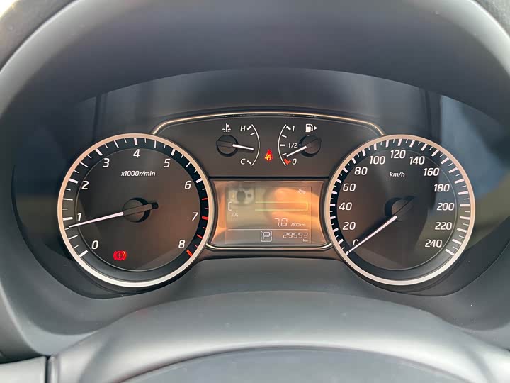 صورة 8 - Nissan Sylphy