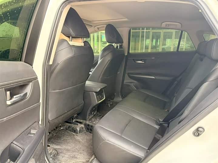 Фото 8 - Toyota Venza