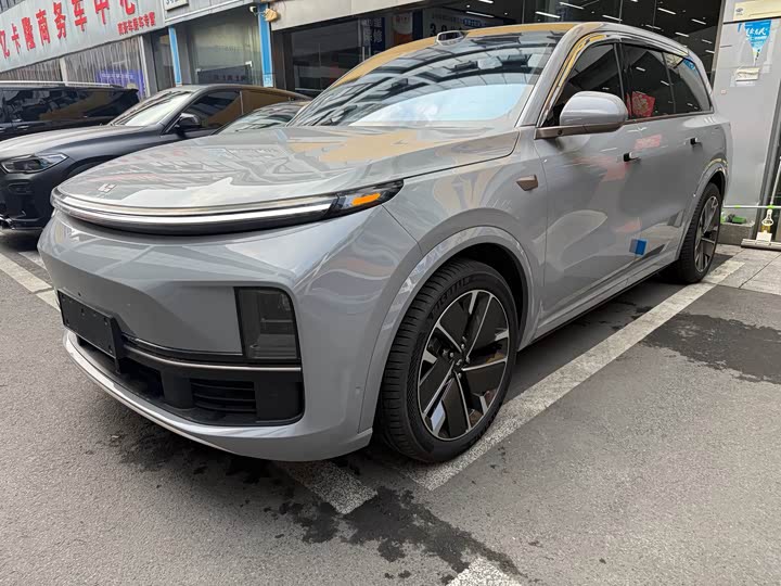 Zdjęcie 1 - LiXiang L9