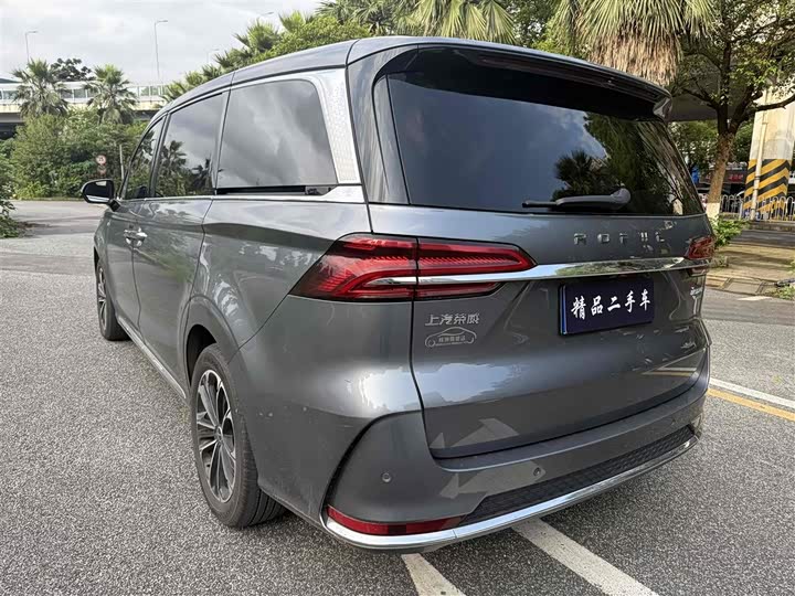 Roewe iMax 8 2021 2021款 400TGI 旗舰版