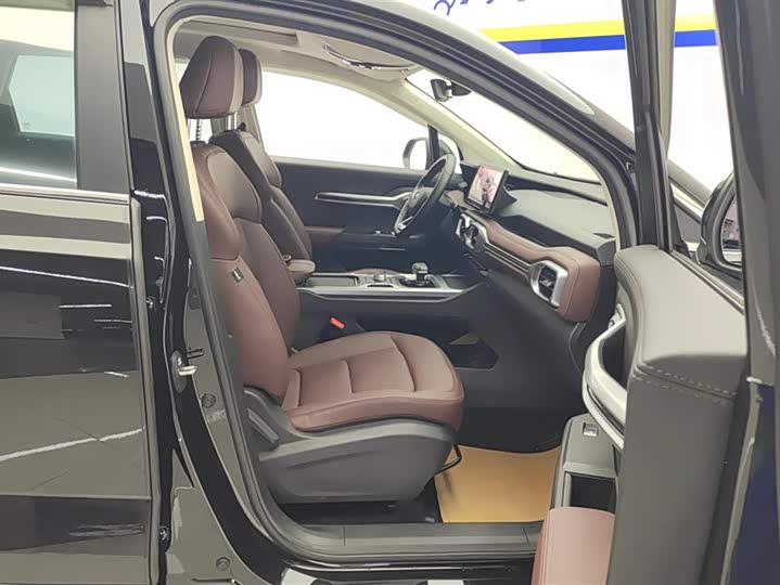 Geely Okavango 2022 2022款 1.8TD DCT豪华型 7座