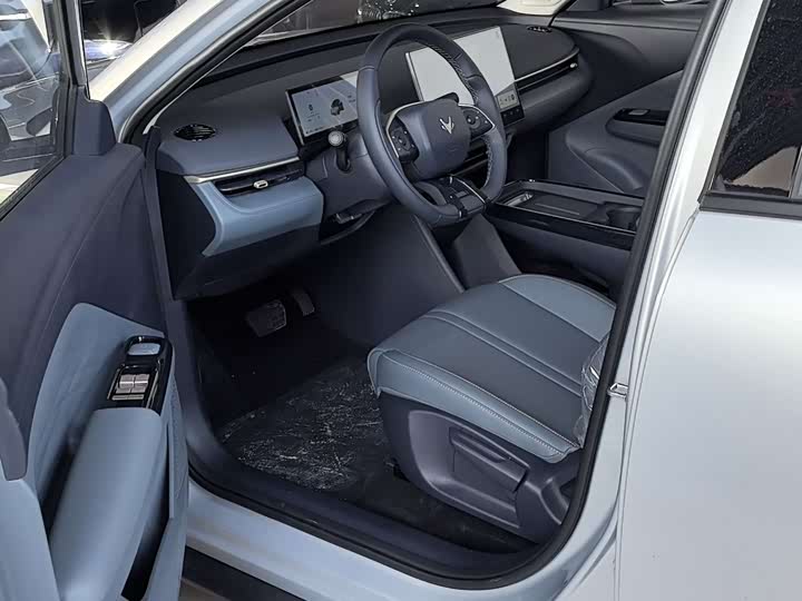 BAIC Arcfox T1 2025 2025款 320 PRO