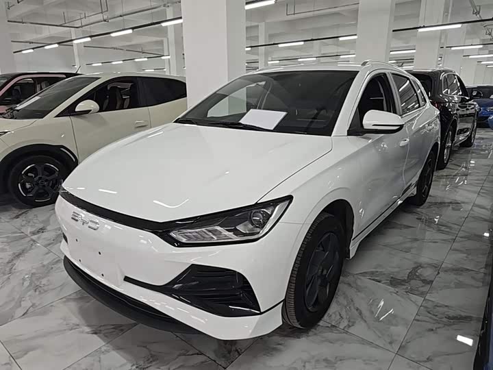 2023 BYD E2