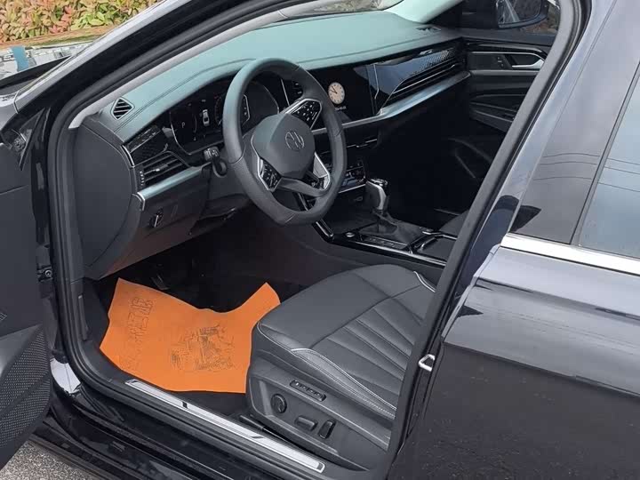 Фото 6 - Volkswagen Passat