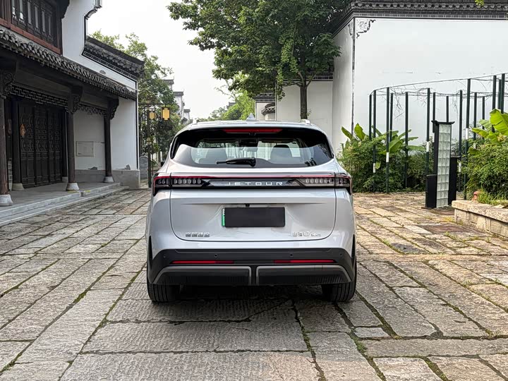 Jetour Shanhai L7 2024 2024款 1.5T 120km ULTRA 7座
