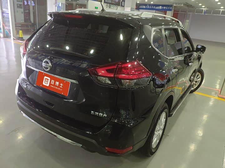 Zdjęcie 4 - Nissan X-Trail