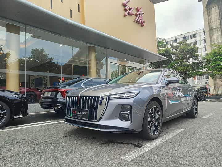 2025 Hongqi H5 Hybrid