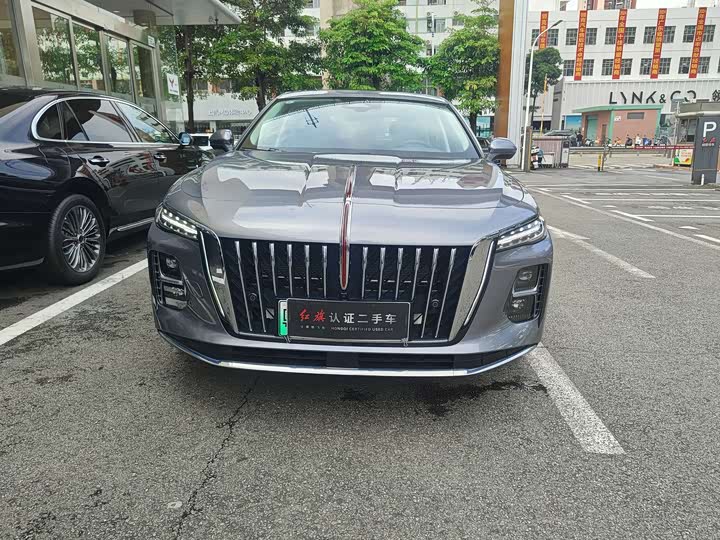 2025 Hongqi H5 Hybrid
