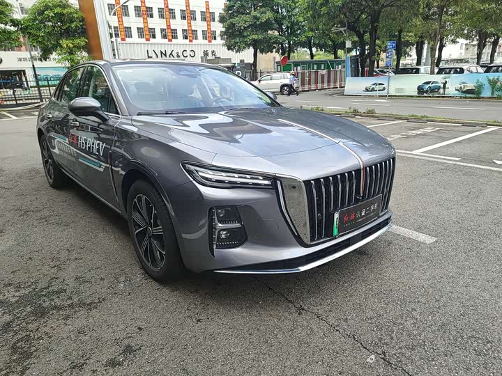 2025 Hongqi H5 Hybrid