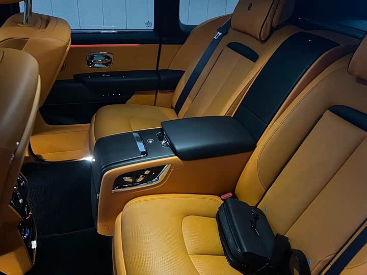 Zdjęcie 4 - Rolls-Royce Cullinan